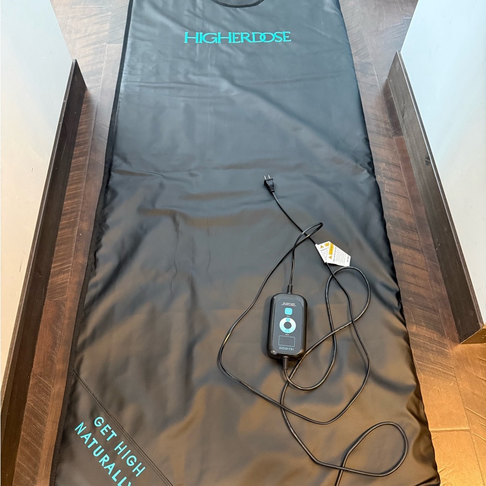 HigherDose Infrared Sauna Blanket